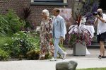 Oegstgeest 30 juli 2022
Trouwen Maxime Meiland en Leroy Molkenboer op kasteel Oud Poelgeest . Aanwezig natuurlijk Martien Meiland Erica Meiland Montana Meiland en haar partner Dirk Hoogstraten. Ook hun dochters Claire en Vive waren aanwezig.
