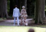 Oegstgeest 30 juli 2022
Trouwen Maxime Meiland en Leroy Molkenboer op kasteel Oud Poelgeest . Aanwezig natuurlijk Martien Meiland Erica Meiland Montana Meiland en haar partner Dirk Hoogstraten. Ook hun dochters Claire en Vive waren aanwezig.