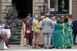 Oegstgeest 30 juli 2022
Trouwen Maxime Meiland en Leroy Molkenboer op kasteel Oud Poelgeest . Aanwezig natuurlijk Martien Meiland Erica Meiland Montana Meiland en haar partner Dirk Hoogstraten. Ook hun dochters Claire en Vive waren aanwezig.