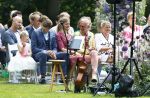 Oegstgeest 30 juli 2022
Trouwen Maxime Meiland en Leroy Molkenboer op kasteel Oud Poelgeest . Aanwezig natuurlijk Martien Meiland Erica Meiland Montana Meiland en haar partner Dirk Hoogstraten. Ook hun dochters Claire en Vive waren aanwezig.