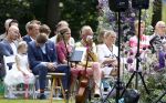 Oegstgeest 30 juli 2022
Trouwen Maxime Meiland en Leroy Molkenboer op kasteel Oud Poelgeest . Aanwezig natuurlijk Martien Meiland Erica Meiland Montana Meiland en haar partner Dirk Hoogstraten. Ook hun dochters Claire en Vive waren aanwezig.