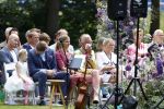 Oegstgeest 30 juli 2022
Trouwen Maxime Meiland en Leroy Molkenboer op kasteel Oud Poelgeest . Aanwezig natuurlijk Martien Meiland Erica Meiland Montana Meiland en haar partner Dirk Hoogstraten. Ook hun dochters Claire en Vive waren aanwezig.