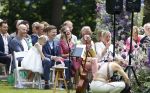 Oegstgeest 30 juli 2022
Trouwen Maxime Meiland en Leroy Molkenboer op kasteel Oud Poelgeest . Aanwezig natuurlijk Martien Meiland Erica Meiland Montana Meiland en haar partner Dirk Hoogstraten. Ook hun dochters Claire en Vive waren aanwezig.