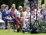 Oegstgeest 30 juli 2022
Trouwen Maxime Meiland en Leroy Molkenboer op kasteel Oud Poelgeest . Aanwezig natuurlijk Martien Meiland Erica Meiland Montana Meiland en haar partner Dirk Hoogstraten. Ook hun dochters Claire en Vive waren aanwezig.