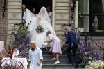 Oegstgeest 30 juli 2022
Trouwen Maxime Meiland en Leroy Molkenboer op kasteel Oud Poelgeest . Aanwezig natuurlijk Martien Meiland Erica Meiland Montana Meiland en haar partner Dirk Hoogstraten. Ook hun dochters Claire en Vive waren aanwezig.