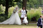 Oegstgeest 30 juli 2022
Trouwen Maxime Meiland en Leroy Molkenboer op kasteel Oud Poelgeest . Aanwezig natuurlijk Martien Meiland Erica Meiland Montana Meiland en haar partner Dirk Hoogstraten. Ook hun dochters Claire en Vive waren aanwezig.