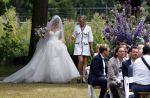 Oegstgeest 30 juli 2022
Trouwen Maxime Meiland en Leroy Molkenboer op kasteel Oud Poelgeest . Aanwezig natuurlijk Martien Meiland Erica Meiland Montana Meiland en haar partner Dirk Hoogstraten. Ook hun dochters Claire en Vive waren aanwezig.