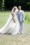 Oegstgeest 30 juli 2022
Trouwen Maxime Meiland en Leroy Molkenboer op kasteel Oud Poelgeest . Aanwezig natuurlijk Martien Meiland Erica Meiland Montana Meiland en haar partner Dirk Hoogstraten. Ook hun dochters Claire en Vive waren aanwezig.