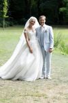 Oegstgeest 30 juli 2022
Trouwen Maxime Meiland en Leroy Molkenboer op kasteel Oud Poelgeest . Aanwezig natuurlijk Martien Meiland Erica Meiland Montana Meiland en haar partner Dirk Hoogstraten. Ook hun dochters Claire en Vive waren aanwezig.