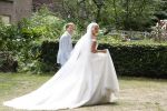 Oegstgeest 30 juli 2022
Trouwen Maxime Meiland en Leroy Molkenboer op kasteel Oud Poelgeest . Aanwezig natuurlijk Martien Meiland Erica Meiland Montana Meiland en haar partner Dirk Hoogstraten. Ook hun dochters Claire en Vive waren aanwezig.