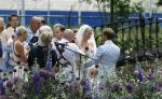 Oegstgeest 30 juli 2022
Trouwen Maxime Meiland en Leroy Molkenboer op kasteel Oud Poelgeest . Aanwezig natuurlijk Martien Meiland Erica Meiland Montana Meiland en haar partner Dirk Hoogstraten. Ook hun dochters Claire en Vive waren aanwezig.