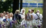 Oegstgeest 30 juli 2022
Trouwen Maxime Meiland en Leroy Molkenboer op kasteel Oud Poelgeest . Aanwezig natuurlijk Martien Meiland Erica Meiland Montana Meiland en haar partner Dirk Hoogstraten. Ook hun dochters Claire en Vive waren aanwezig.
