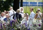 Oegstgeest 30 juli 2022
Trouwen Maxime Meiland en Leroy Molkenboer op kasteel Oud Poelgeest . Aanwezig natuurlijk Martien Meiland Erica Meiland Montana Meiland en haar partner Dirk Hoogstraten. Ook hun dochters Claire en Vive waren aanwezig.