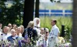 Oegstgeest 30 juli 2022
Trouwen Maxime Meiland en Leroy Molkenboer op kasteel Oud Poelgeest . Aanwezig natuurlijk Martien Meiland Erica Meiland Montana Meiland en haar partner Dirk Hoogstraten. Ook hun dochters Claire en Vive waren aanwezig.