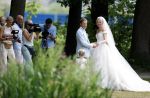 Oegstgeest 30 juli 2022
Trouwen Maxime Meiland en Leroy Molkenboer op kasteel Oud Poelgeest . Aanwezig natuurlijk Martien Meiland Erica Meiland Montana Meiland en haar partner Dirk Hoogstraten. Ook hun dochters Claire en Vive waren aanwezig.
