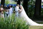 Oegstgeest 30 juli 2022
Trouwen Maxime Meiland en Leroy Molkenboer op kasteel Oud Poelgeest . Aanwezig natuurlijk Martien Meiland Erica Meiland Montana Meiland en haar partner Dirk Hoogstraten. Ook hun dochters Claire en Vive waren aanwezig.