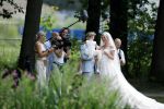 Oegstgeest 30 juli 2022
Trouwen Maxime Meiland en Leroy Molkenboer op kasteel Oud Poelgeest . Aanwezig natuurlijk Martien Meiland Erica Meiland Montana Meiland en haar partner Dirk Hoogstraten. Ook hun dochters Claire en Vive waren aanwezig.