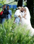 Oegstgeest 30 juli 2022
Trouwen Maxime Meiland en Leroy Molkenboer op kasteel Oud Poelgeest . Aanwezig natuurlijk Martien Meiland Erica Meiland Montana Meiland en haar partner Dirk Hoogstraten. Ook hun dochters Claire en Vive waren aanwezig.