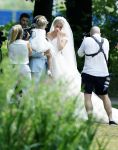 Oegstgeest 30 juli 2022
Trouwen Maxime Meiland en Leroy Molkenboer op kasteel Oud Poelgeest . Aanwezig natuurlijk Martien Meiland Erica Meiland Montana Meiland en haar partner Dirk Hoogstraten. Ook hun dochters Claire en Vive waren aanwezig.