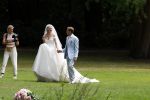 Oegstgeest 30 juli 2022
Trouwen Maxime Meiland en Leroy Molkenboer op kasteel Oud Poelgeest . Aanwezig natuurlijk Martien Meiland Erica Meiland Montana Meiland en haar partner Dirk Hoogstraten. Ook hun dochters Claire en Vive waren aanwezig.