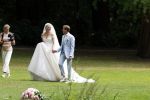 Oegstgeest 30 juli 2022
Trouwen Maxime Meiland en Leroy Molkenboer op kasteel Oud Poelgeest . Aanwezig natuurlijk Martien Meiland Erica Meiland Montana Meiland en haar partner Dirk Hoogstraten. Ook hun dochters Claire en Vive waren aanwezig.