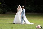 Oegstgeest 30 juli 2022
Trouwen Maxime Meiland en Leroy Molkenboer op kasteel Oud Poelgeest . Aanwezig natuurlijk Martien Meiland Erica Meiland Montana Meiland en haar partner Dirk Hoogstraten. Ook hun dochters Claire en Vive waren aanwezig.