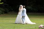 Oegstgeest 30 juli 2022
Trouwen Maxime Meiland en Leroy Molkenboer op kasteel Oud Poelgeest . Aanwezig natuurlijk Martien Meiland Erica Meiland Montana Meiland en haar partner Dirk Hoogstraten. Ook hun dochters Claire en Vive waren aanwezig.
