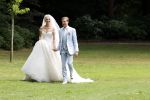 Oegstgeest 30 juli 2022
Trouwen Maxime Meiland en Leroy Molkenboer op kasteel Oud Poelgeest . Aanwezig natuurlijk Martien Meiland Erica Meiland Montana Meiland en haar partner Dirk Hoogstraten. Ook hun dochters Claire en Vive waren aanwezig.