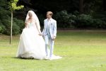 Oegstgeest 30 juli 2022
Trouwen Maxime Meiland en Leroy Molkenboer op kasteel Oud Poelgeest . Aanwezig natuurlijk Martien Meiland Erica Meiland Montana Meiland en haar partner Dirk Hoogstraten. Ook hun dochters Claire en Vive waren aanwezig.