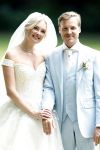 Oegstgeest 30 juli 2022
Trouwen Maxime Meiland en Leroy Molkenboer op kasteel Oud Poelgeest . Aanwezig natuurlijk Martien Meiland Erica Meiland Montana Meiland en haar partner Dirk Hoogstraten. Ook hun dochters Claire en Vive waren aanwezig.