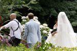 Oegstgeest 30 juli 2022
Trouwen Maxime Meiland en Leroy Molkenboer op kasteel Oud Poelgeest . Aanwezig natuurlijk Martien Meiland Erica Meiland Montana Meiland en haar partner Dirk Hoogstraten. Ook hun dochters Claire en Vive waren aanwezig.