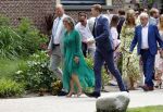 Oegstgeest 30 juli 2022
Trouwen Maxime Meiland en Leroy Molkenboer op kasteel Oud Poelgeest . Aanwezig natuurlijk Martien Meiland Erica Meiland Montana Meiland en haar partner Dirk Hoogstraten. Ook hun dochters Claire en Vive waren aanwezig. gasten