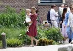 Oegstgeest 30 juli 2022
Trouwen Maxime Meiland en Leroy Molkenboer op kasteel Oud Poelgeest . Aanwezig natuurlijk Martien Meiland Erica Meiland Montana Meiland en haar partner Dirk Hoogstraten. Ook hun dochters Claire en Vive waren aanwezig.