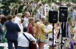Oegstgeest 30 juli 2022
Trouwen Maxime Meiland en Leroy Molkenboer op kasteel Oud Poelgeest . Aanwezig natuurlijk Martien Meiland Erica Meiland Montana Meiland en haar partner Dirk Hoogstraten. Ook hun dochters Claire en Vive waren aanwezig.