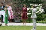 Oegstgeest 30 juli 2022
Trouwen Maxime Meiland en Leroy Molkenboer op kasteel Oud Poelgeest . Aanwezig natuurlijk Martien Meiland Erica Meiland Montana Meiland en haar partner Dirk Hoogstraten. Ook hun dochters Claire en Vive waren aanwezig. Broer Martien Meiland