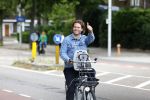 Amsterdam 27 juli 2022
Sascha Visser op de fiets in Amsterdam zuid