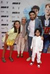 Amsterdam 20 juli 2022
Premiere Strijder in Tuschinski. Soufiane Touzani , Martijn Fischer Maartje v d Wetering Maik Cillekens Anouar Kasmi en Kailani Busker spelen de hoofdrollen. Touzani met zijn moeder en zijn kinderen