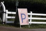 Diepenheim 31 juli 2022
Wibi Soerjadi krijgt na een tuinconcert in de tuin van zij n huis een koninklijke onderscheiding . Zijn nieuwe vriendin Myrthe is aanwezig .