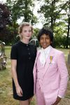 Diepenheim 31 juli 2022
Wibi Soerjadi krijgt na een tuinconcert in de tuin van zij n huis een koninklijke onderscheiding . Zijn nieuwe vriendin Mirthe is aanwezig .