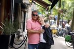Amsterdam 28 juli 2022
Wolter Kroes met zijn zoon Tom in Amsterdam zuid. Ze hadden samen lekker geluncht bij brasserie v Dam