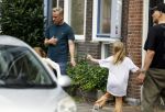 Amsterdam 15 16 en 17 juli 2023
Art Rooijakkers en zijn vriendin Karlijn Gudden wonen samen in hun nieuwe huis in Amsterdam zuid.