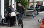 Amsterdam 15 16 en 17 juli 2023
Art Rooijakkers en zijn vriendin Karlijn Gudden wonen samen in hun nieuwe huis in Amsterdam zuid.