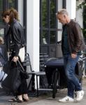 Amsterdam 15 16 en 17 juli 2023
Art Rooijakkers en zijn vriendin Karlijn Gudden wonen samen in hun nieuwe huis in Amsterdam zuid.