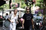 Amsterdam 18 juli 2023
Bas Smit en zijn zus Marielle Smit in Amsterdam zuid