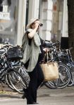 Amsterdam 21 juli 2023
Eva Jinek bij Artis na bespreking redaktie . Eva is zwanger