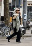 Amsterdam 21 juli 2023
Eva Jinek bij Artis na bespreking redaktie . Eva is zwanger