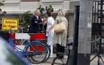 Amsterdam 21 juli 2023
Eva Jinek bij Artis na bespreking redaktie . Eva is zwanger