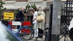 Amsterdam 21 juli 2023
Eva Jinek bij Artis na bespreking redaktie . Eva is zwanger