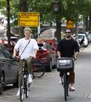 Amsterdam 12 juli 2023
freek bartels en Michael Muyderman op de fiets in het centrum van Amsterdam.