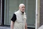 Amsterdam 6 juli 2023
Hugo Metsers heeft boodschappen gedaan en loopt terug naar zijn huis in Amsterdam zuid.